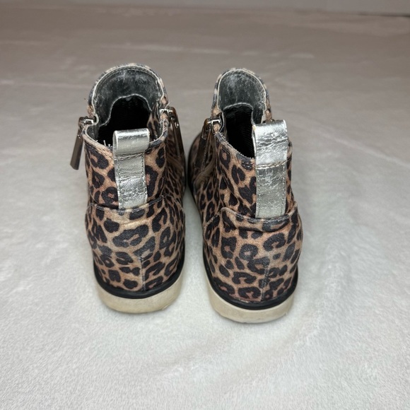 Justice Stylish Leopard Print Ankle Booties - Picture 3 of 11